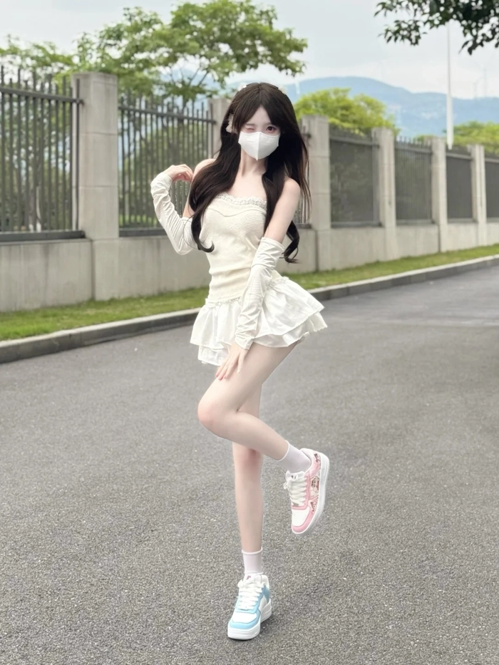 Ảnh gái xinh Tiktok váy ngắn