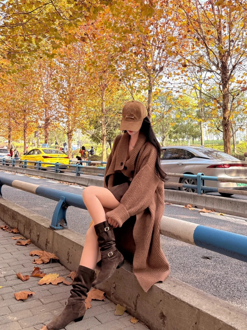 Gái xinh Trung Quốc chân dài nổi bật cá tính