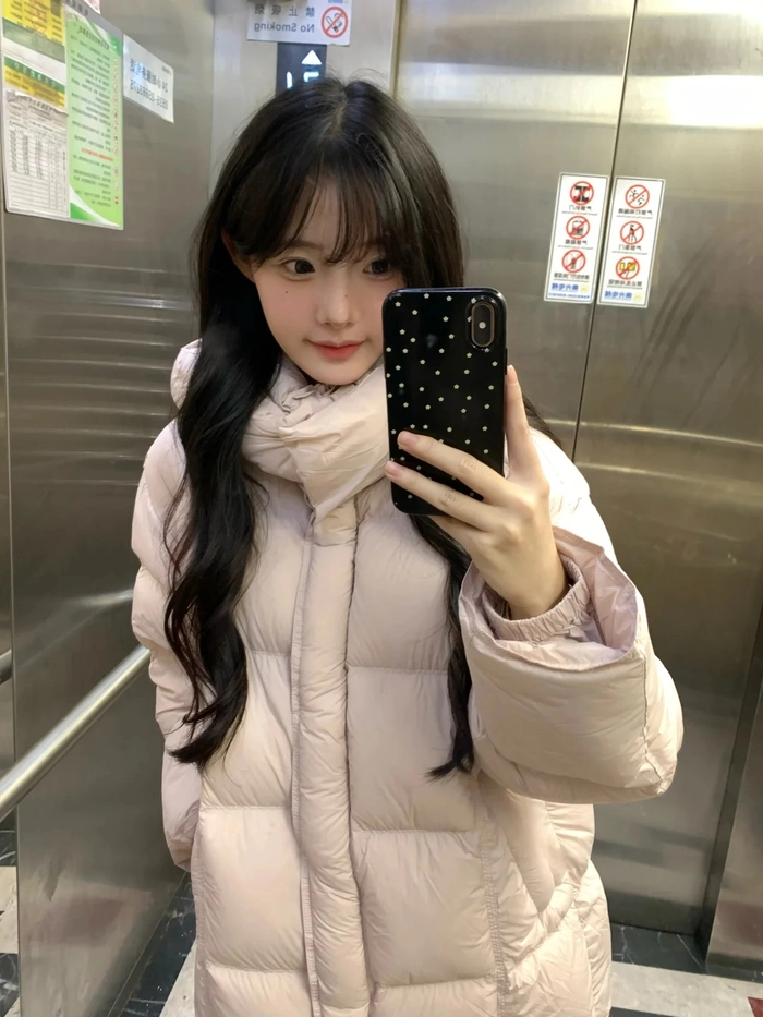 Gái xinh mặc pinky che mặt phong cách