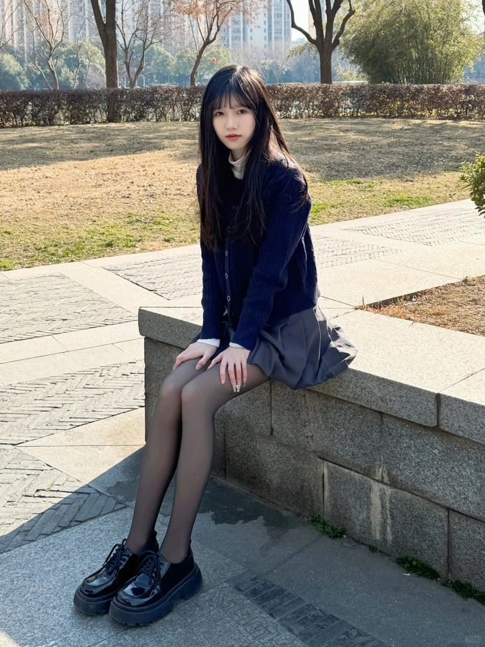 Gái xinh váy ngắn chân dài đẹp