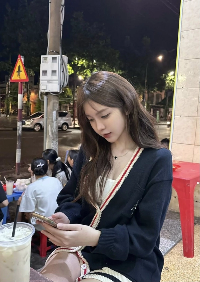 Ảnh TikTok gái xinh thần thái nổi bật