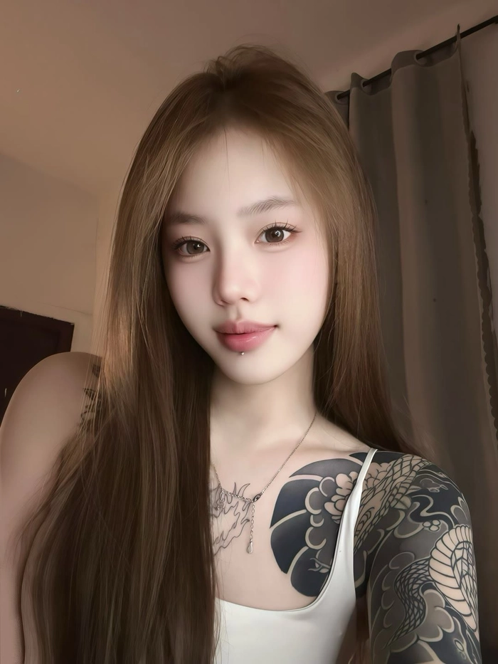 Ảnh con gái xăm hình cuốn hút ánh nhìn