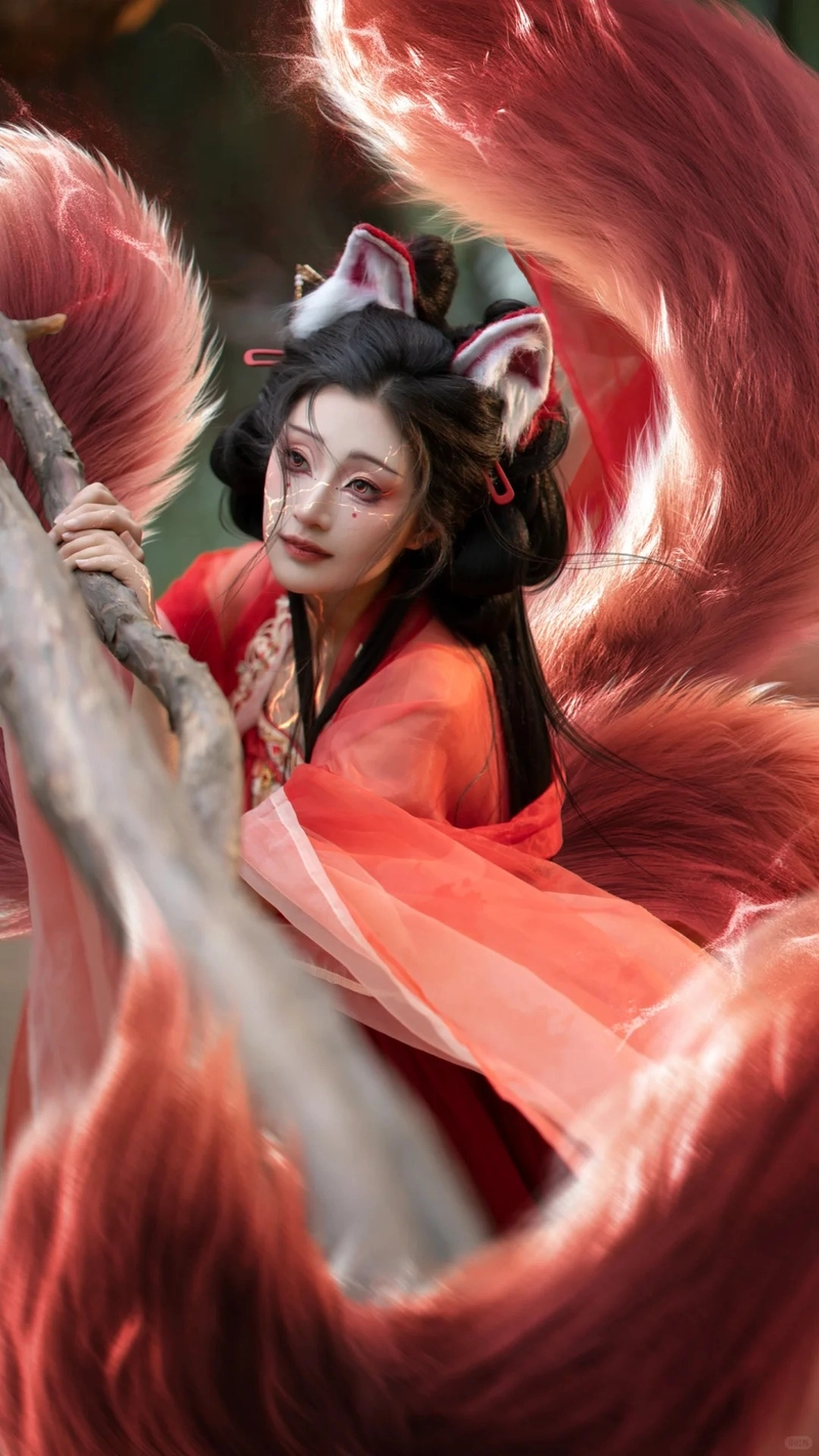 Ảnh cosplay hồ ly tinh bí ẩn cuốn hút