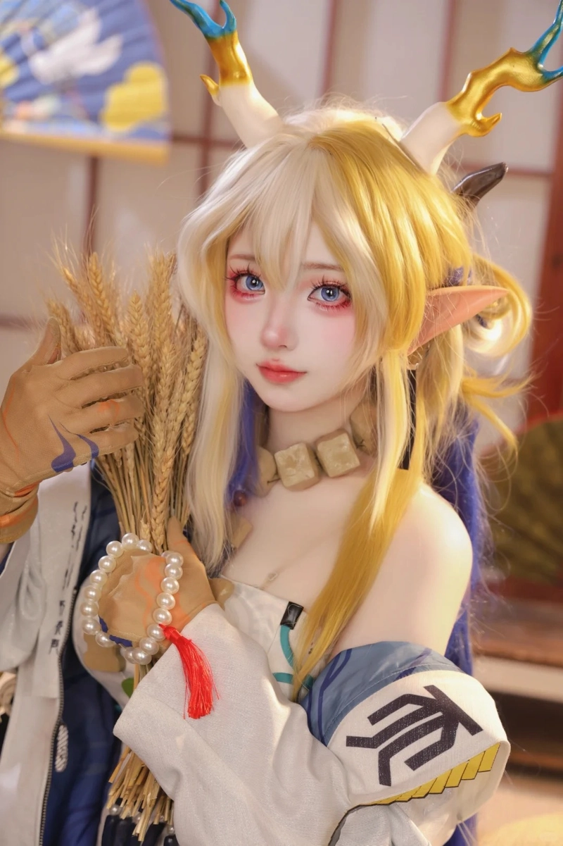 Ảnh gái Trung Quốc hóa thân nhân vật