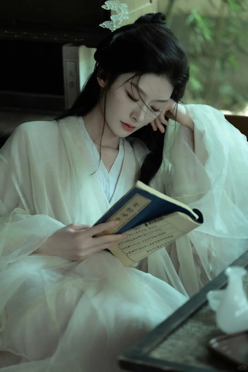 Ảnh gái Trung Quốc mặc trang phục cổ