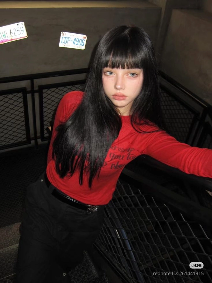 Ảnh gái xinh châu Âu phong cách sexy cuốn hút