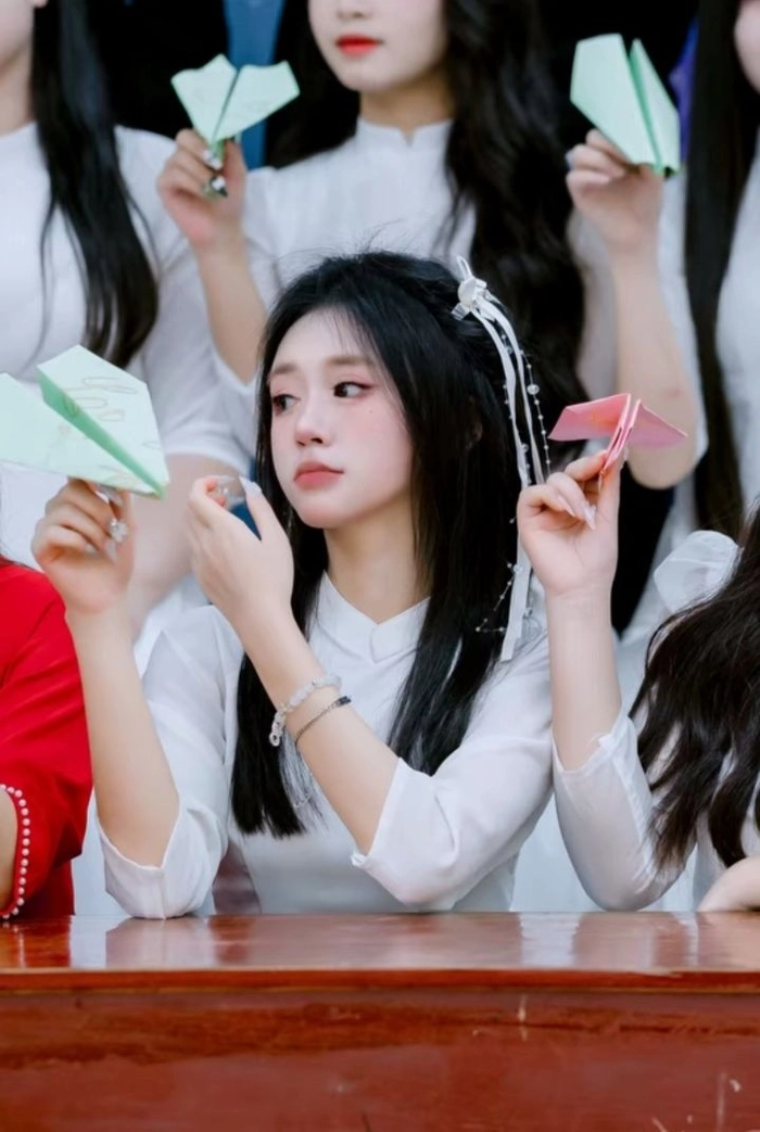 Ảnh gái xinh đại học thần thái nổi bật