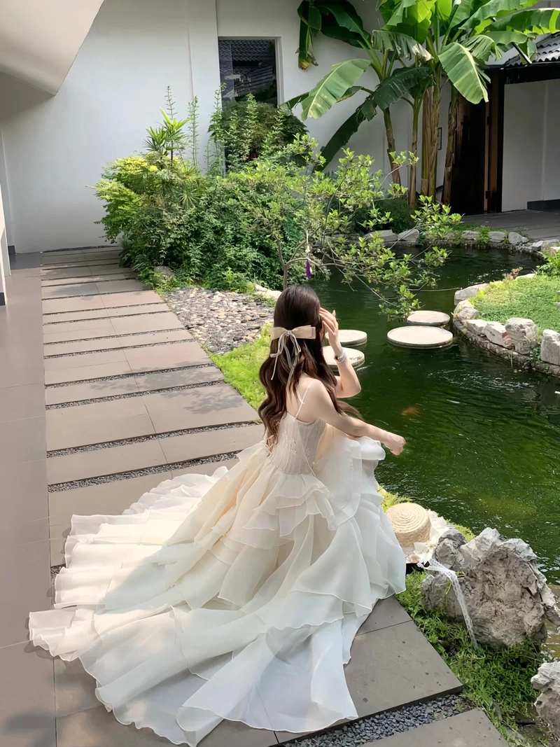 Ảnh gái xinh mặc váy công chúa nổi bật