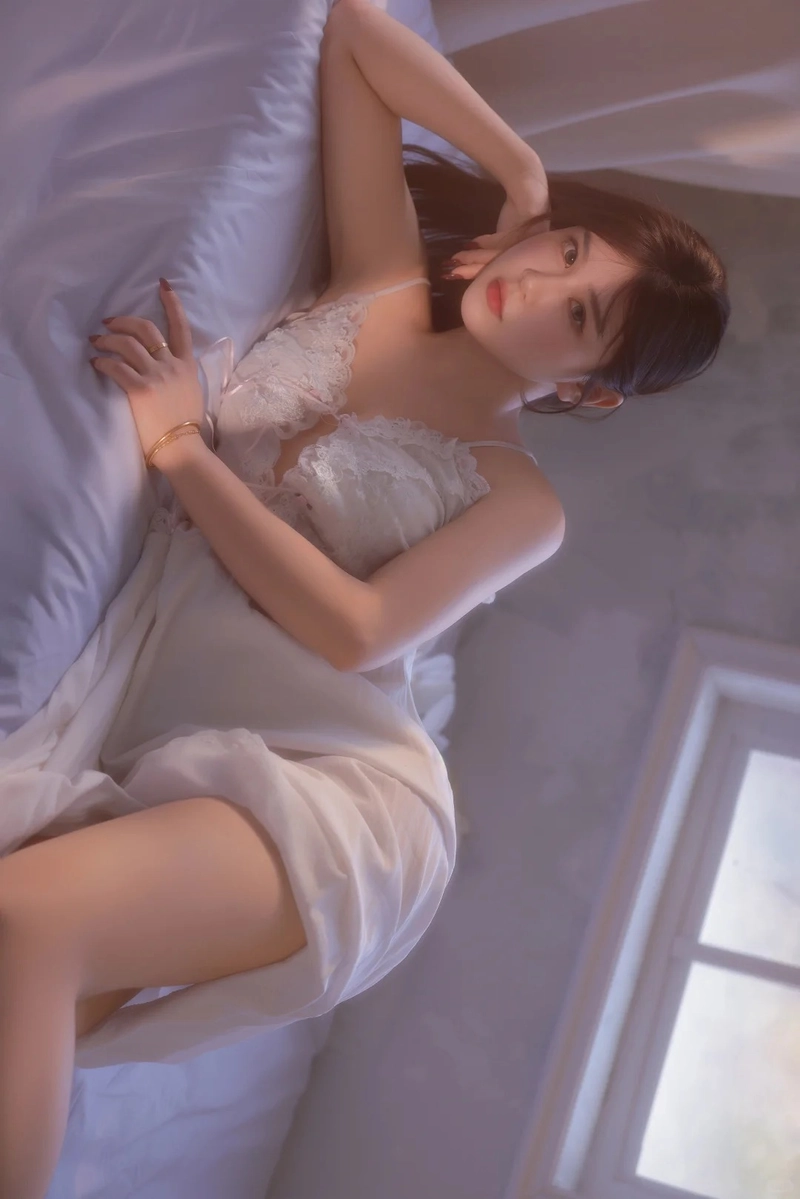 Ảnh gái xinh múp phong thái tự tin