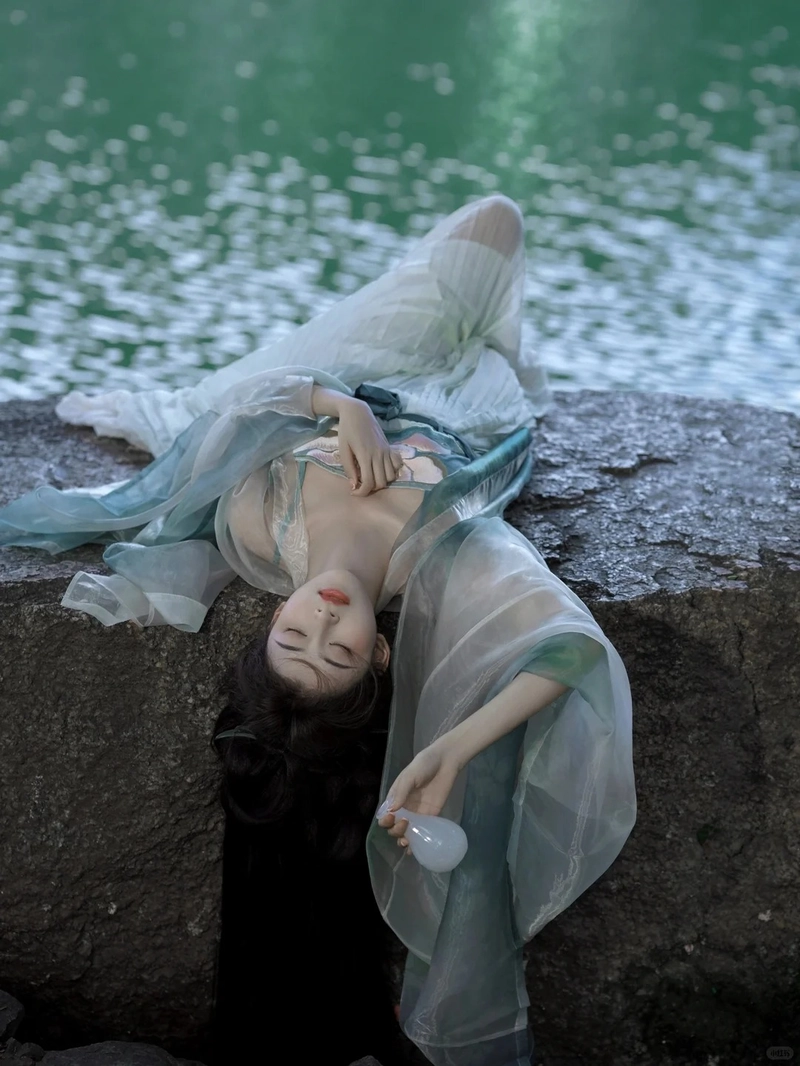 Gái Trung Quốc cổ trang cuốn hút