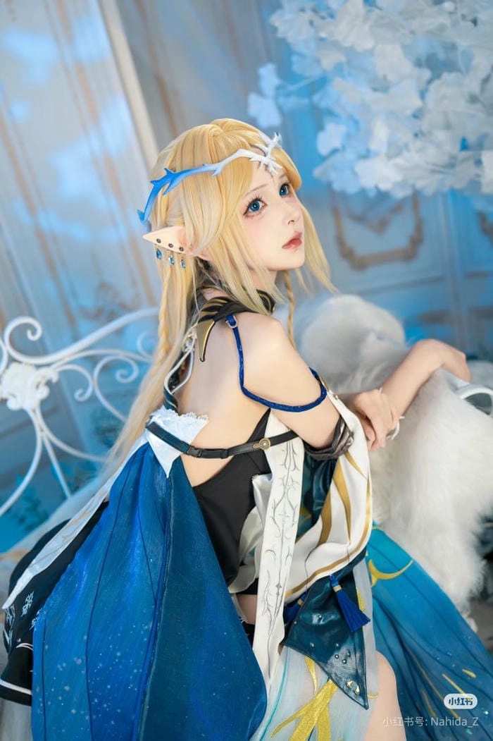 Gái cosplay Liên Quân phong cách