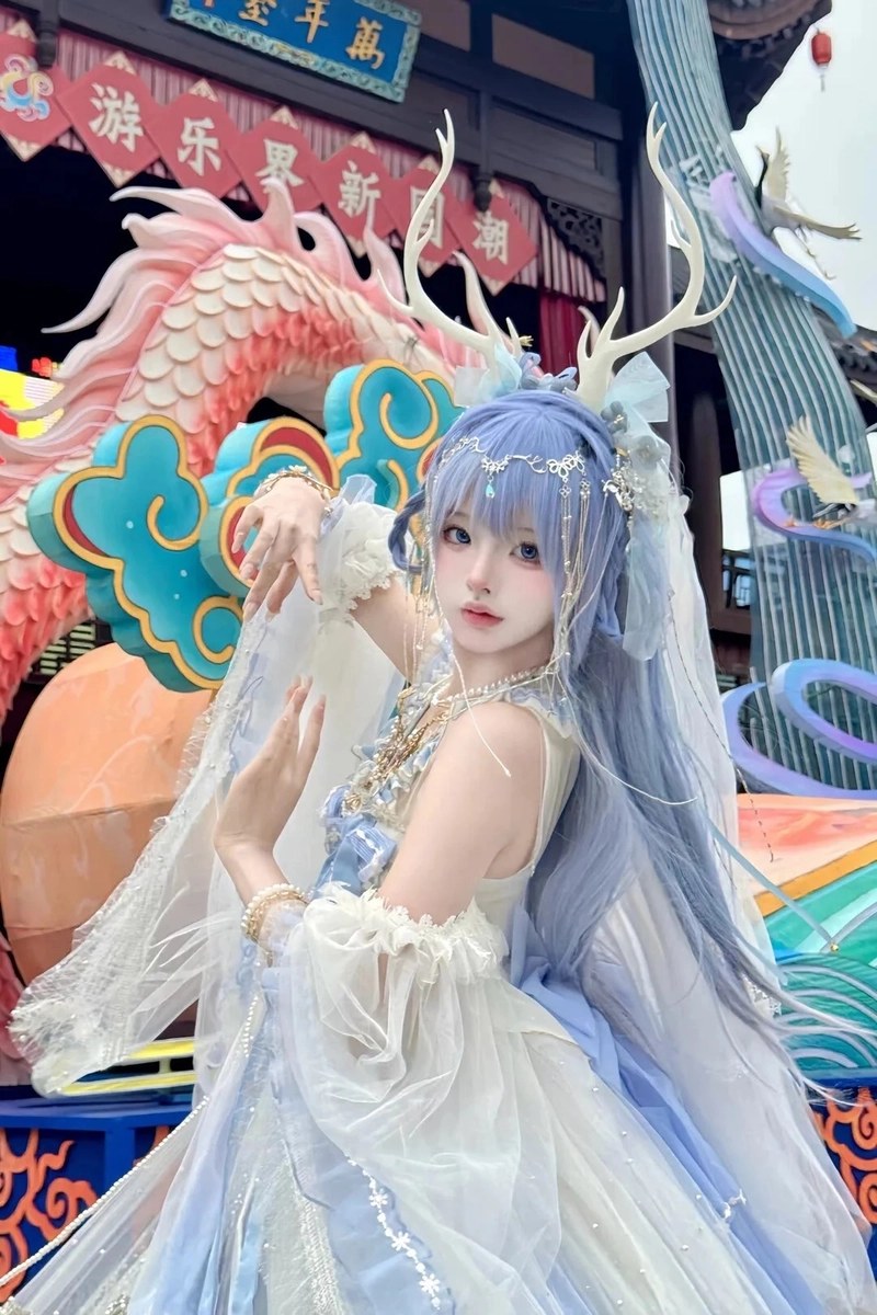 Gái cosplay anime phong cách Trung Quốc