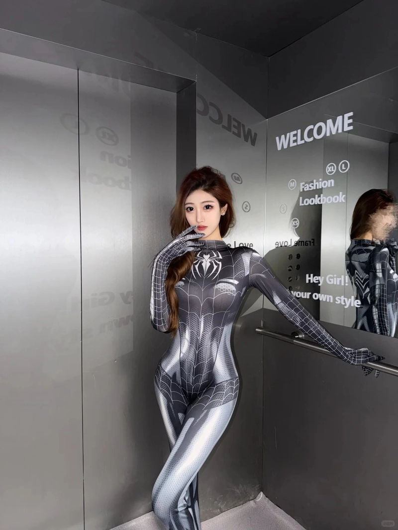 Gái đẹp cosplay Spider-Girl cực chất