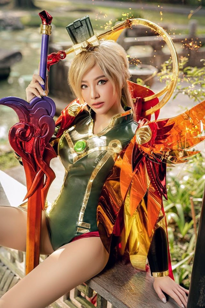 Gái xinh cosplay Liên Quân màu sắc đẹp