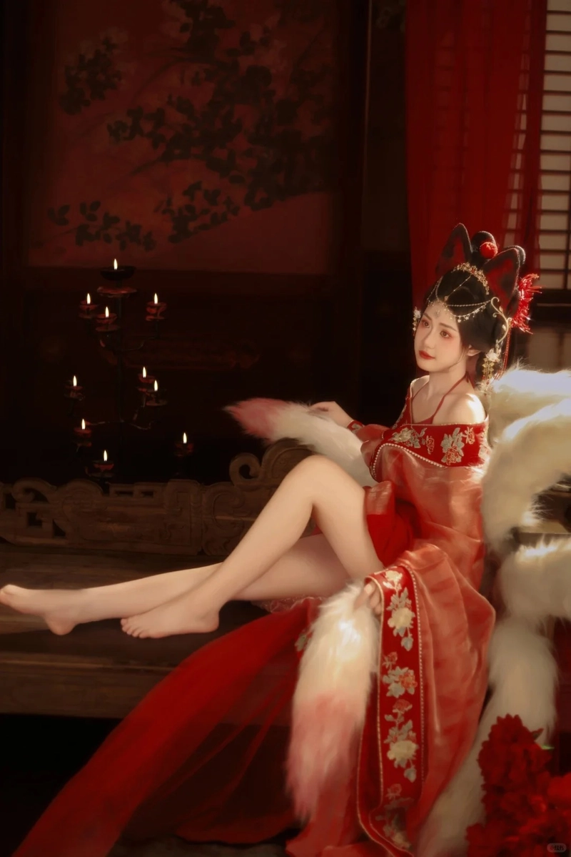 Gái xinh khoe tạo hình hồ ly sexy