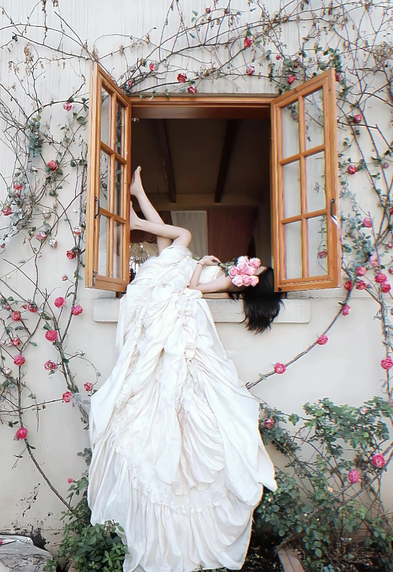 Gái xinh mặc váy cưới xinh đẹp