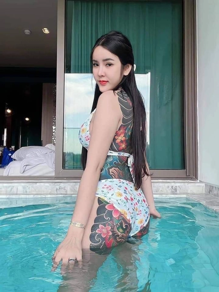 Gái xinh xăm hình phong cách sexy cá tính