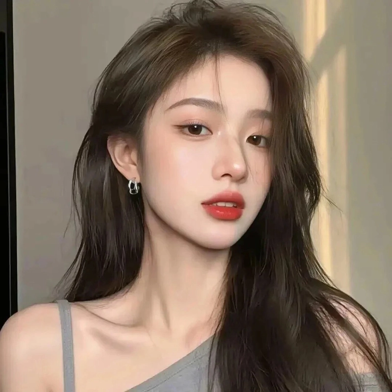 Hình ảnh avatar gái xinh sexy nhẹ