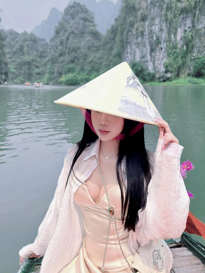 Hình ảnh gái xinh TikTok sexy tinh tế
