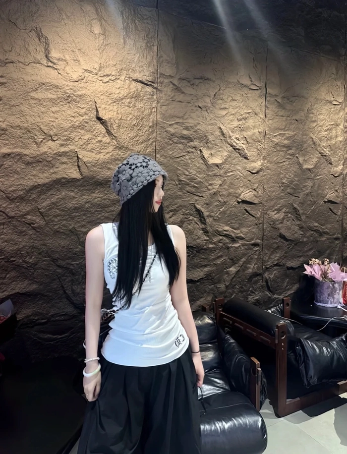 Hình ảnh gái xinh ngầu phong cách Tây