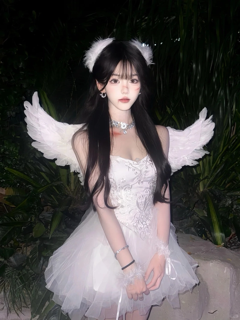 Hình cosplay ma nữ đẹp mong manh