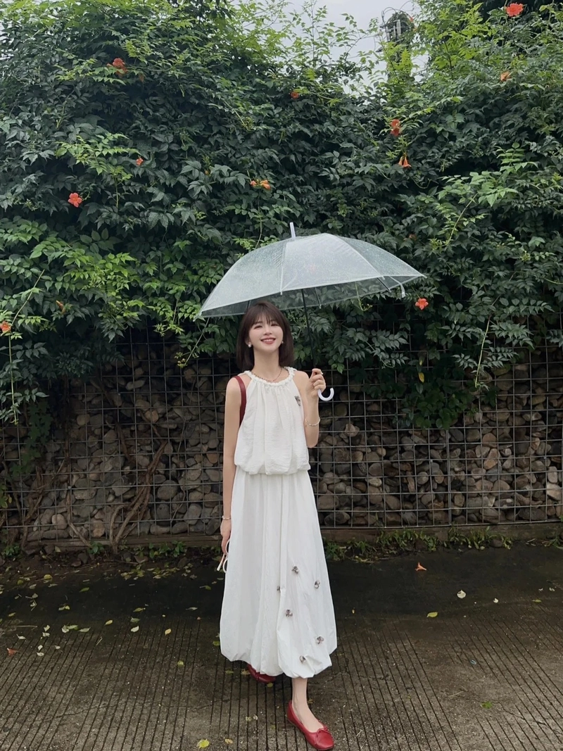 Hình gái tóc ngắn xinh phong cách hiện đại