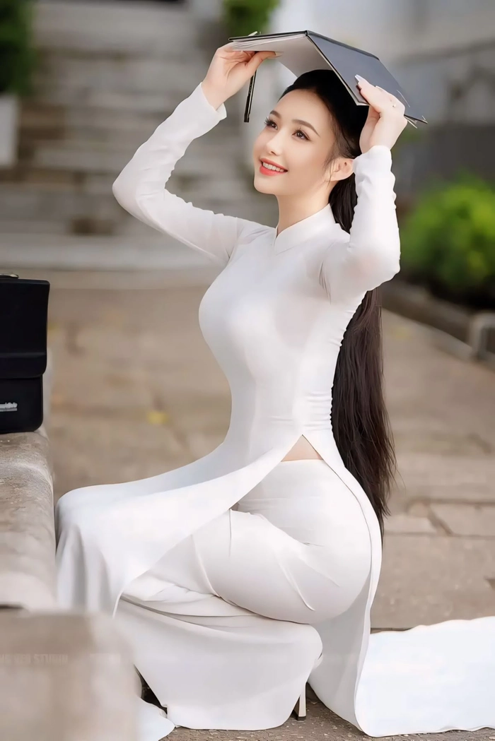 Hình gái xinh áo dài phong cách nhẹ nhàng