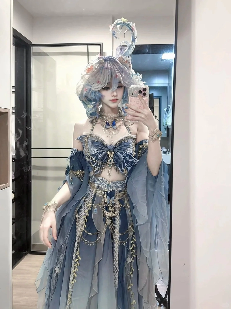 Hình gái xinh cosplay Genshin body đẹp