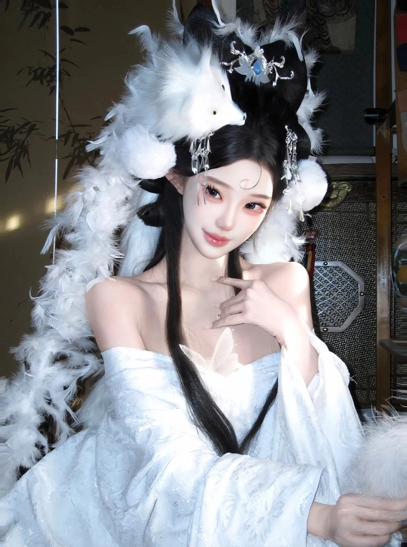 Hình gái xinh hóa thân hồ ly sexy