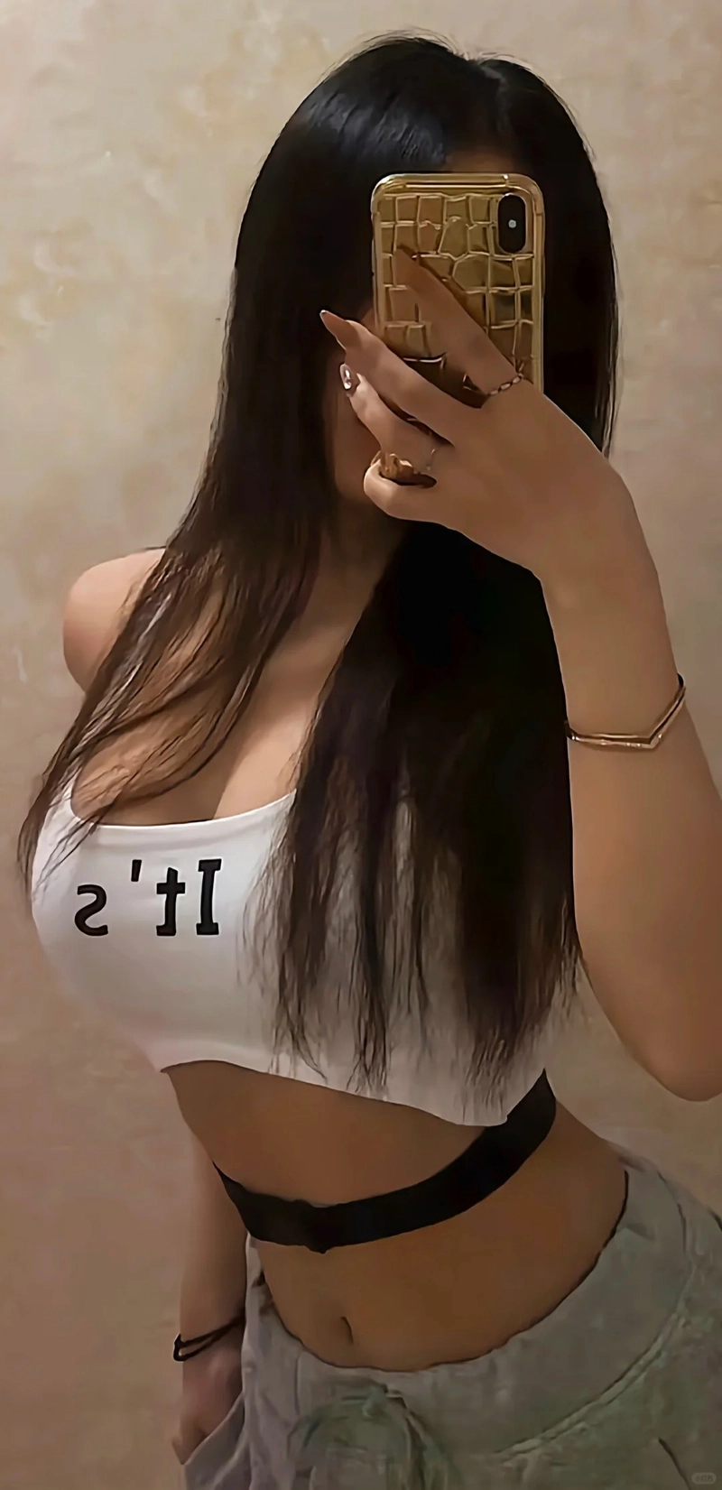 Hình gái xinh múp phong cách nóng bỏng