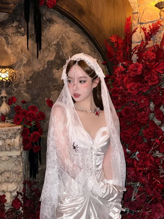 Ảnh gái xinh ma áo trắng đầy cuốn hút