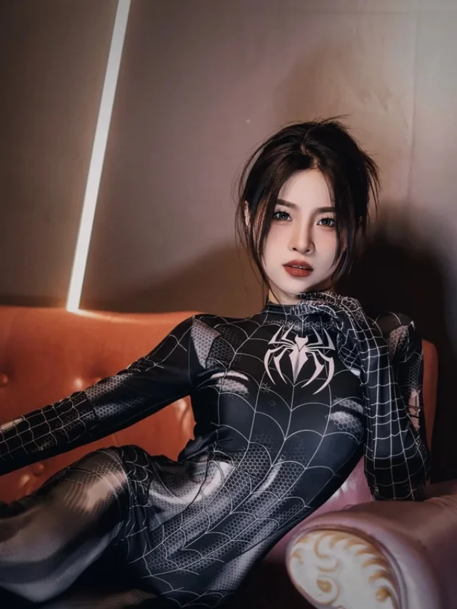 Gái đẹp cosplay Spider-Girl phong cách ấn tượng