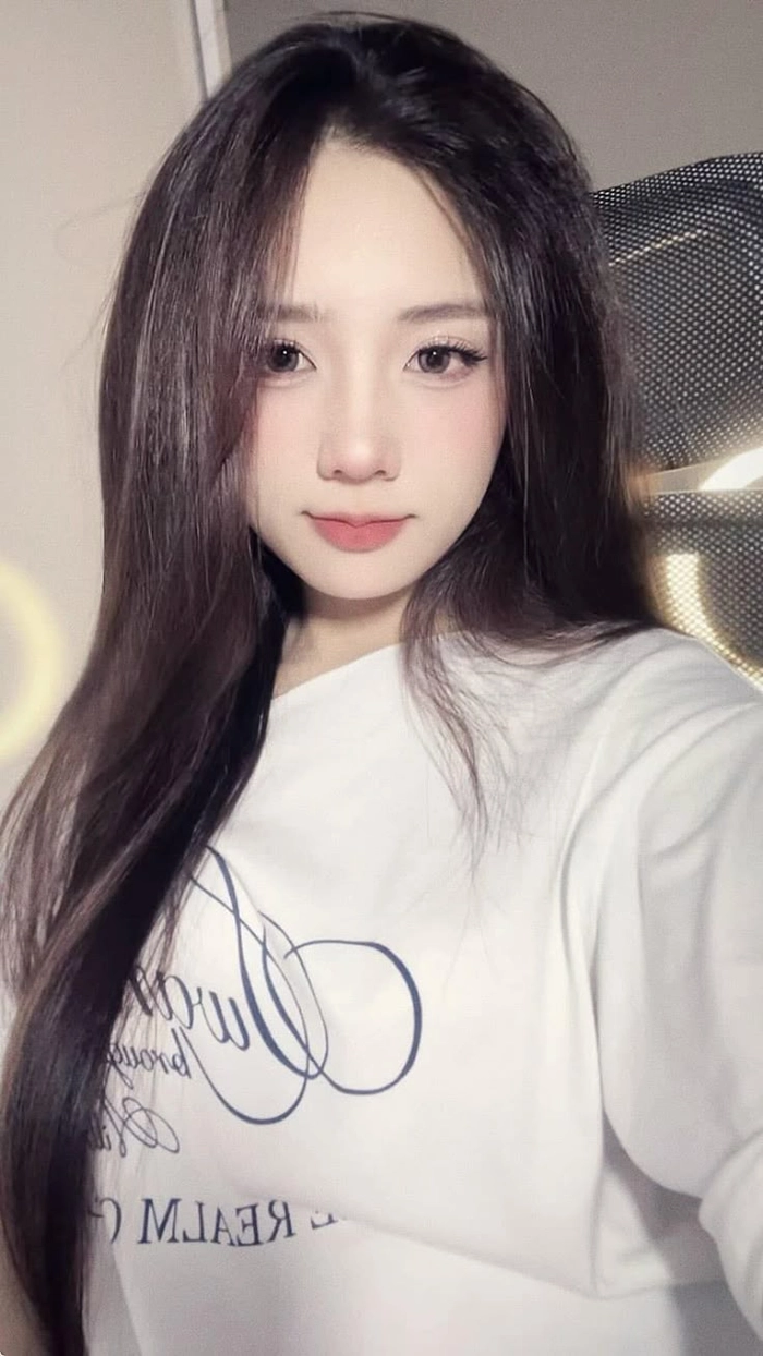 Ảnh con gái mặt mộc xinh dễ thương