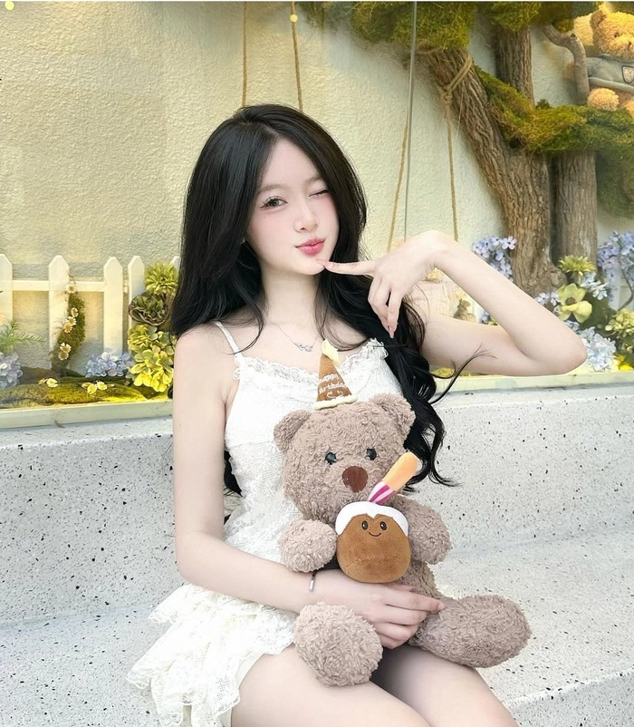 Ảnh gái xinh 2k8 phong cách trong sáng