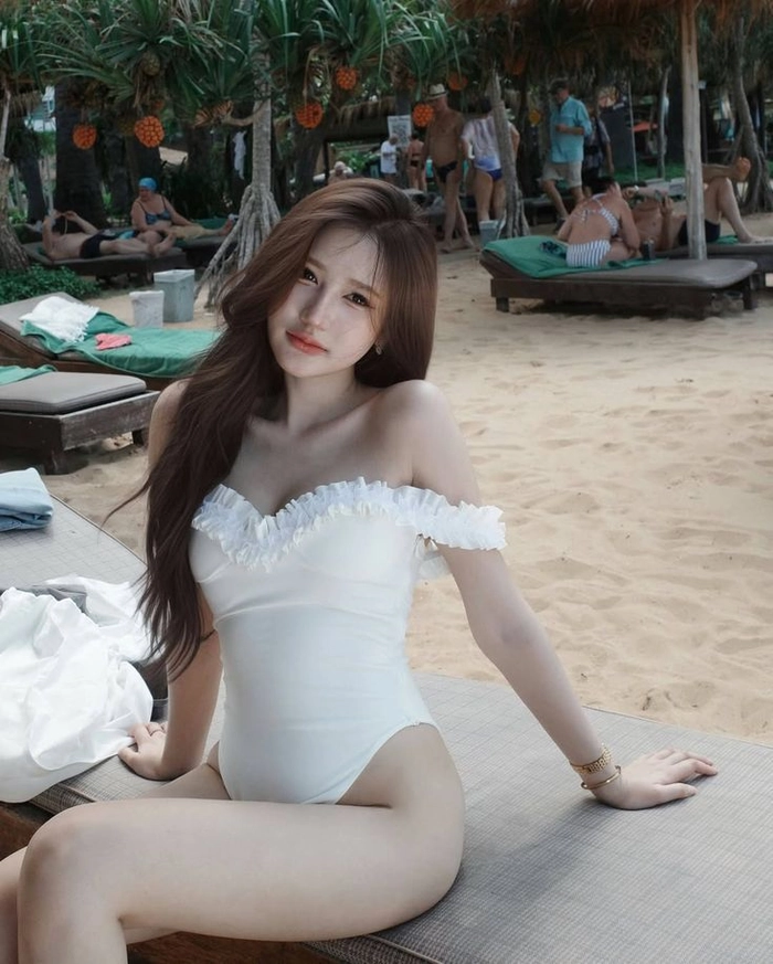 Ảnh gái xinh Hà Nội phong thái thanh lịch