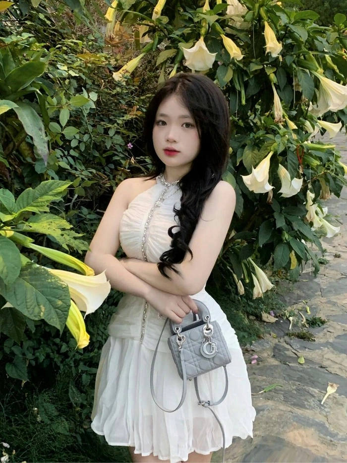 Ảnh gái xinh cấp 2 giản dị dễ thương