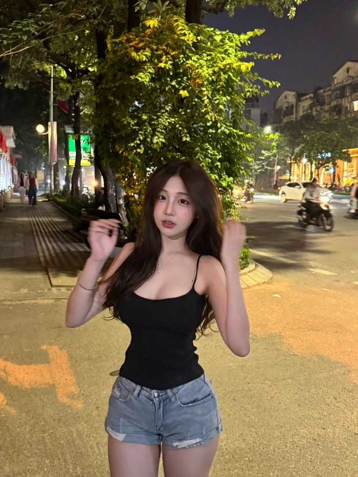 Ảnh gái xinh cute 2k8 đời thường