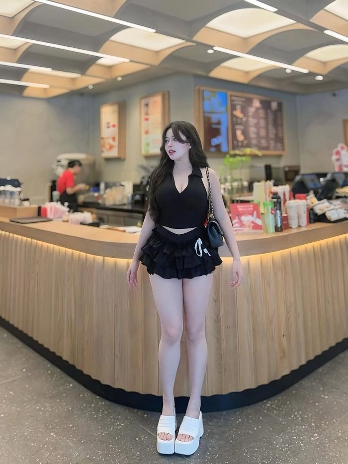 Ảnh gái xinh dáng chuẩn trẻ trung