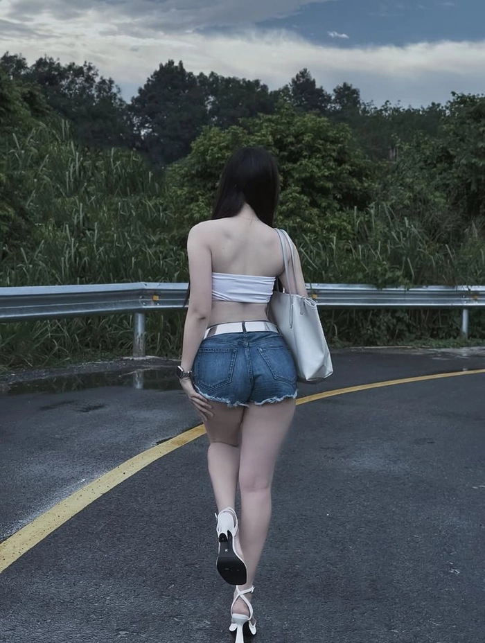 Ảnh gái xinh dáng đẹp nhìn là mê