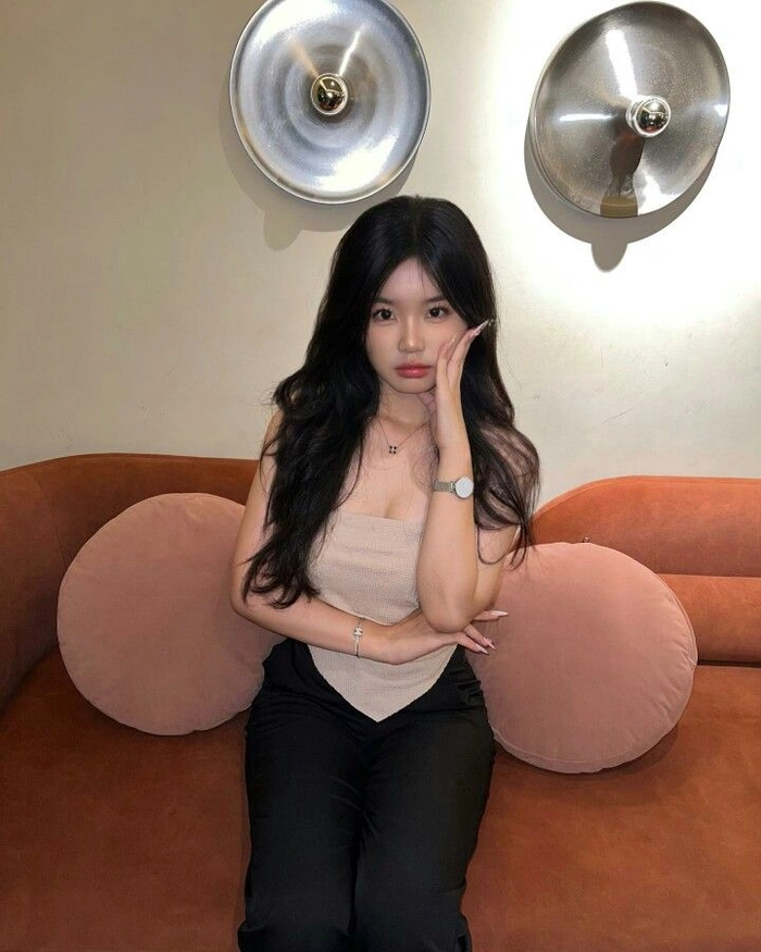 Ảnh gái xinh học cấp 2 trong sáng