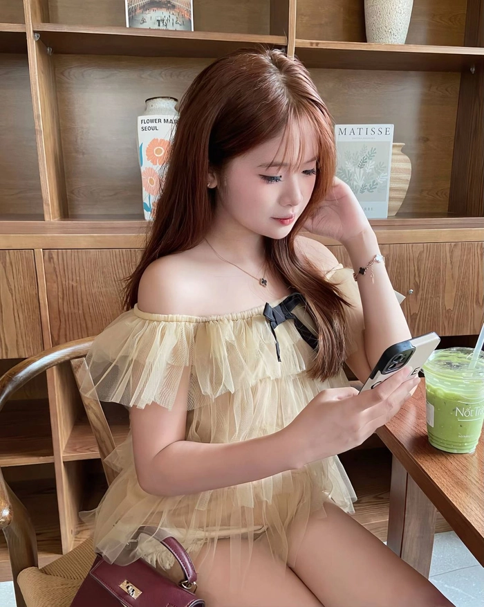 Ảnh gái xinh học lớp 7 tự nhiên