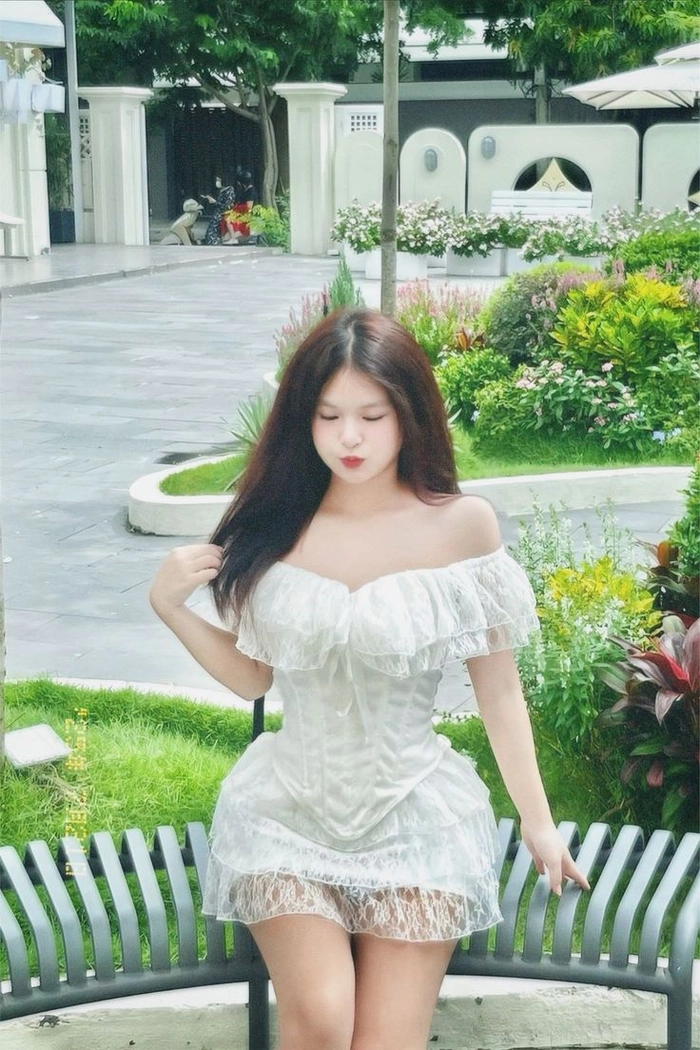 Ảnh gái xinh mới lớn Việt Nam gần gũi