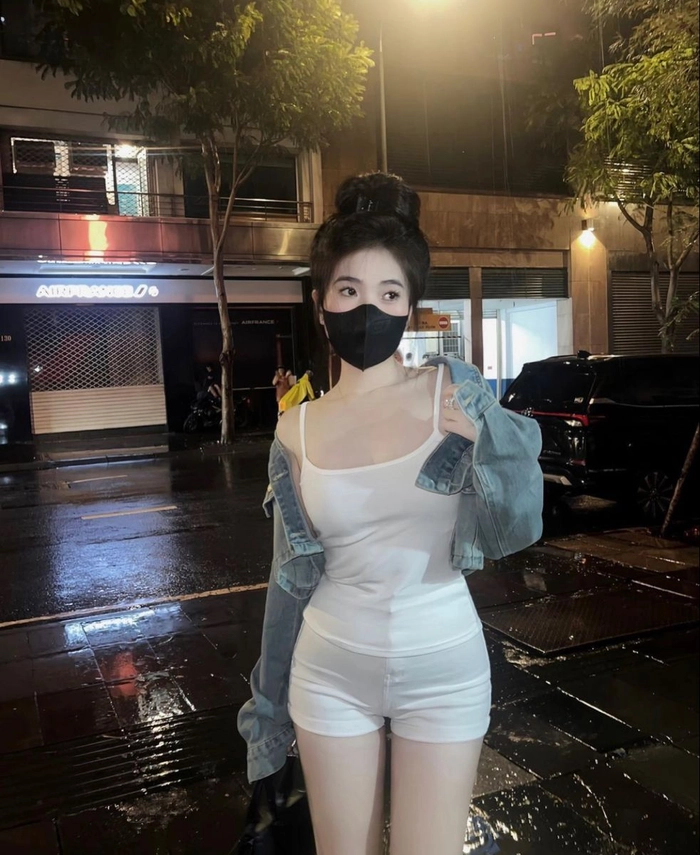 Ảnh gái xinh quần ngắn thẩm mỹ