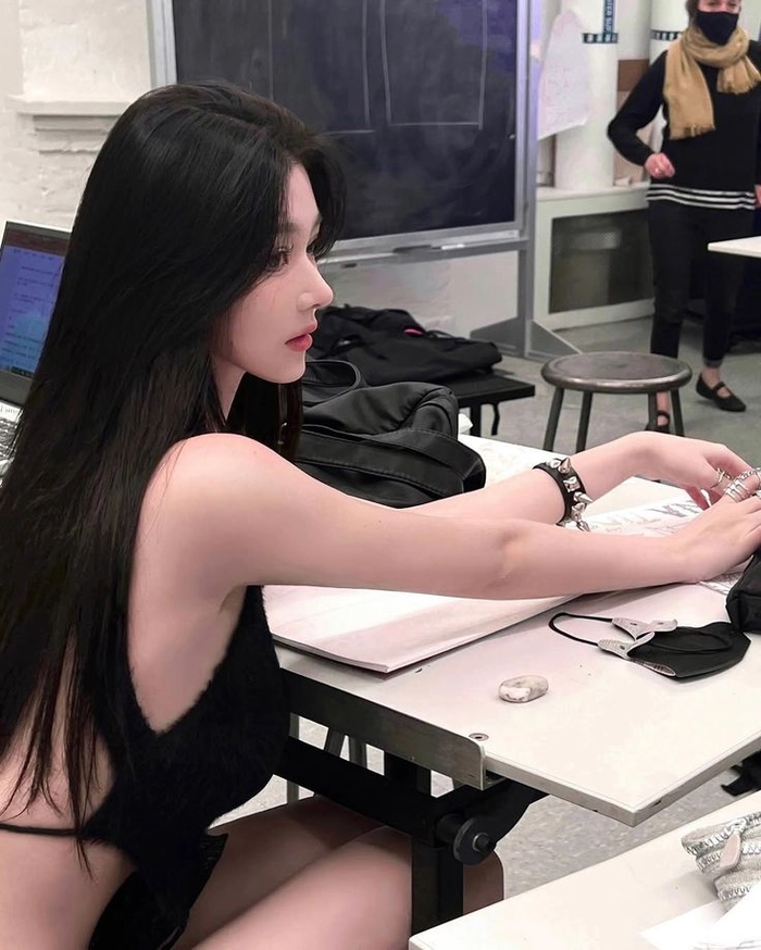 Ảnh gái xinh tóc dài cute dễ thương