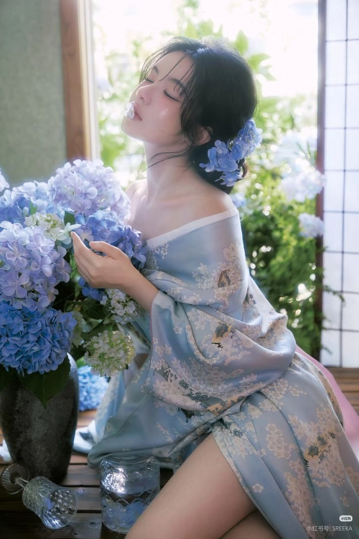 Ảnh girl kimono sexy tinh tế