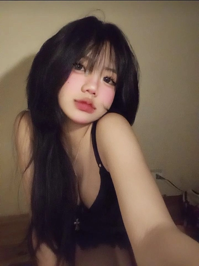 Ảnh girl xinh mặt mộc nhẹ nhàng