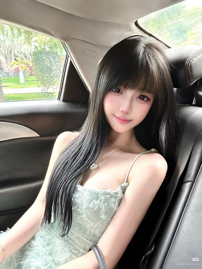 Ảnh mặt mộc gái xinh nhẹ nhàng