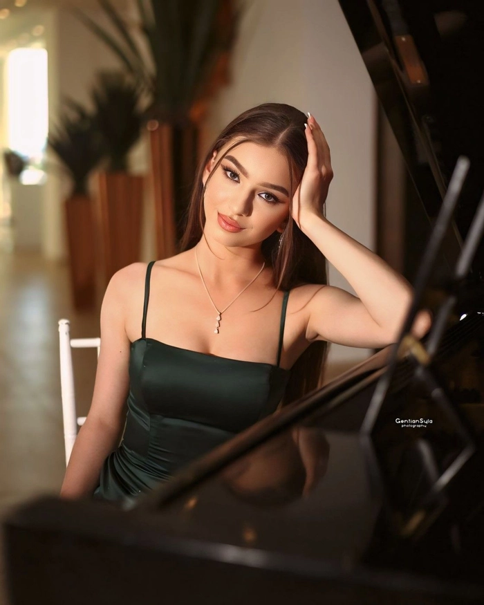 Gái Đức xinh đẹp thần thái