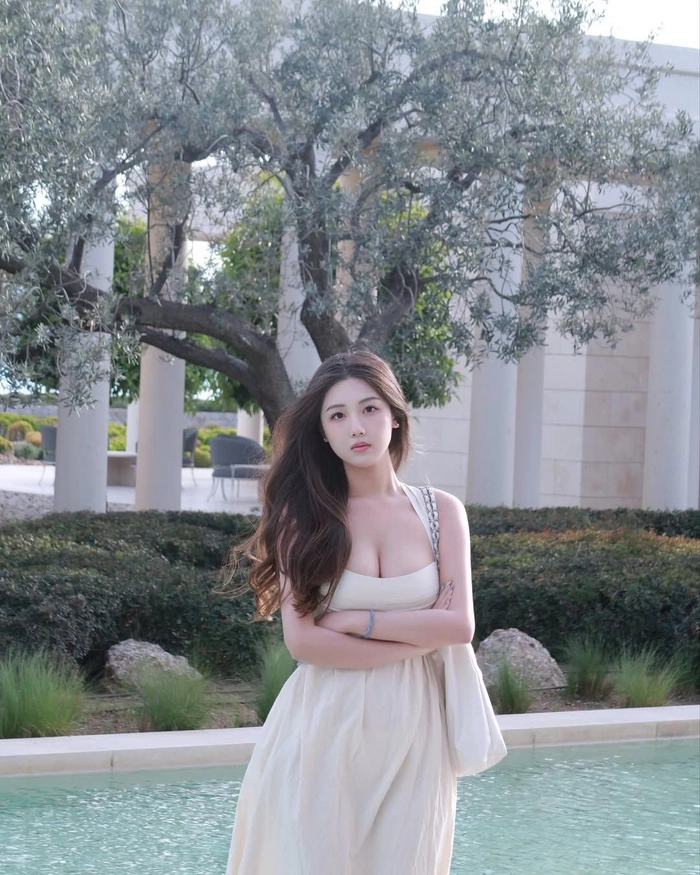 Gái Indonesia thần thái nổi bật