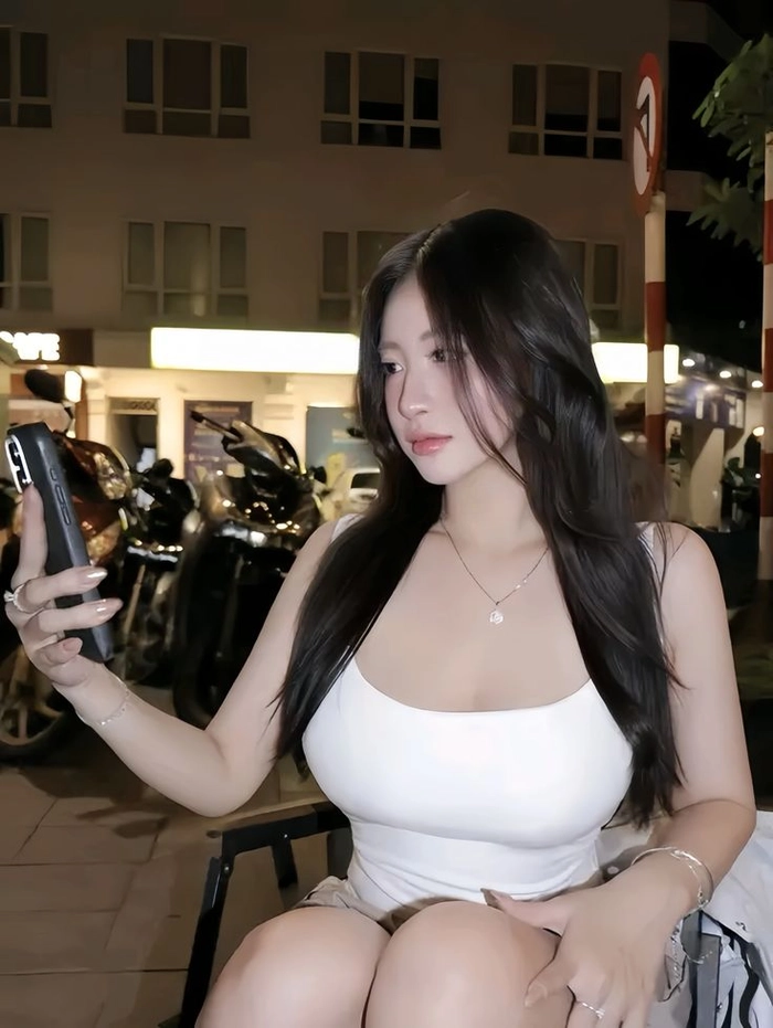 Gái béo đẹp thể hiện nét nữ tính